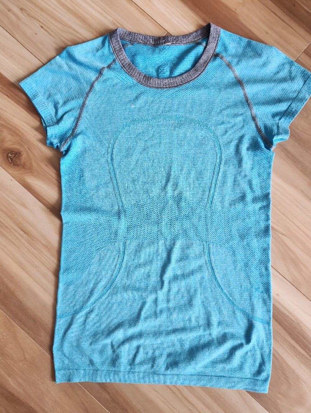 Lululemon Swiftly Tech short sleeve shirt